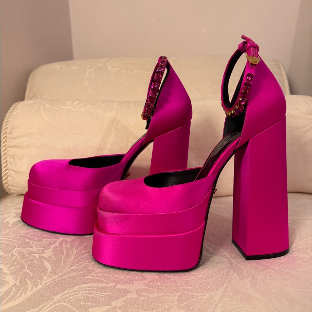 Versace Medusa Aevitas pink platform heels